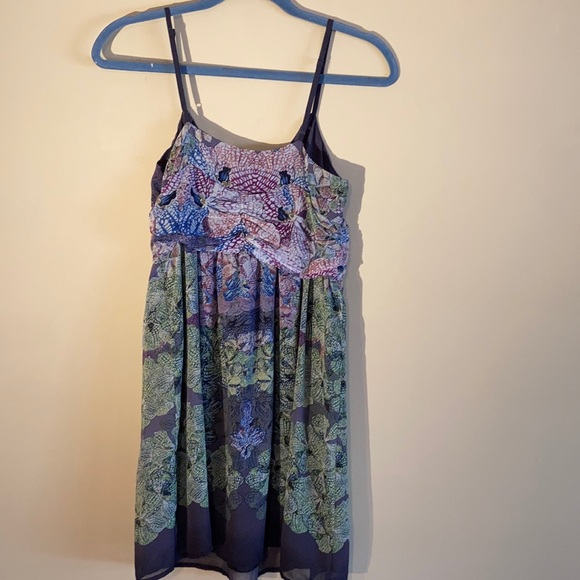 Patterned Dress - Picture 4 of 5